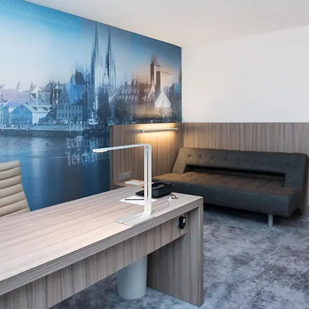 Hotel Atrium Im Park 4*