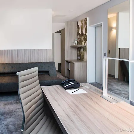 Atrium Im Park Hotel 4*