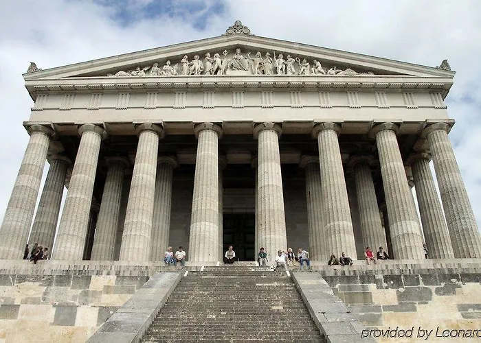 Hotell Atrium Im Park 4*