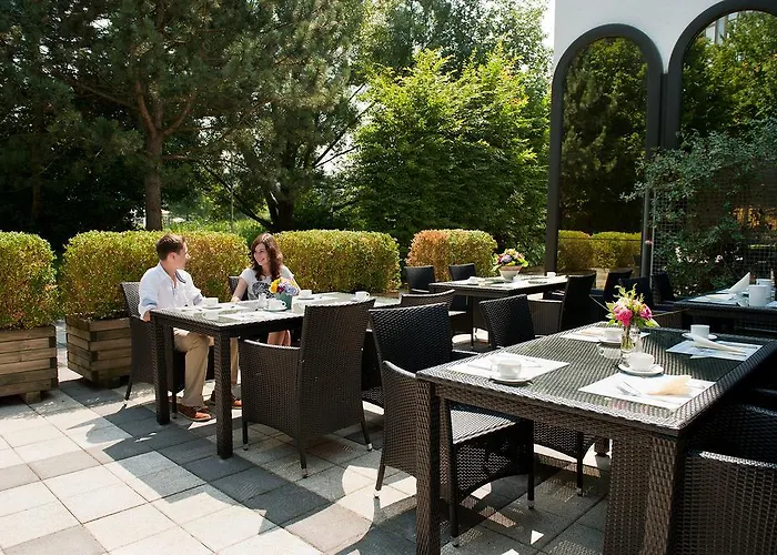 Hotell Atrium Im Park Regensburg