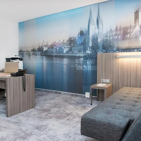 Ξενοδοχείο Atrium Im Park 4*