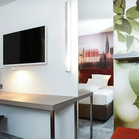 Hotell Atrium Im Park 4*