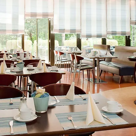 Ξενοδοχείο Atrium Im Park