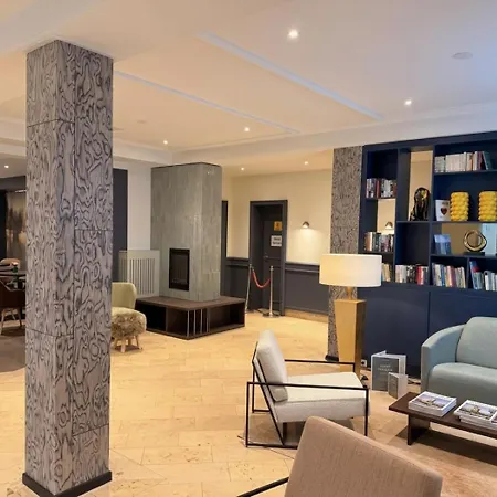 Atrium Im Park Hotell 4*
