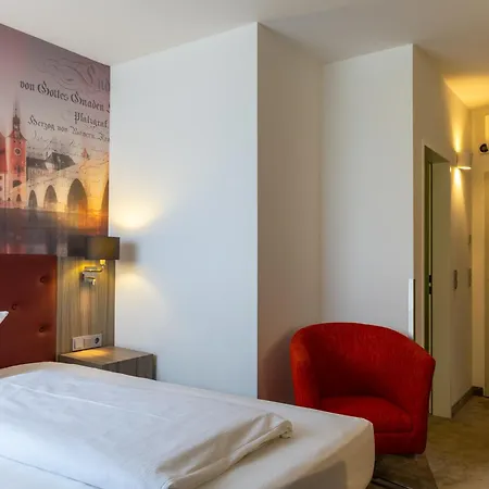 Atrium Im Park Hotell 4*