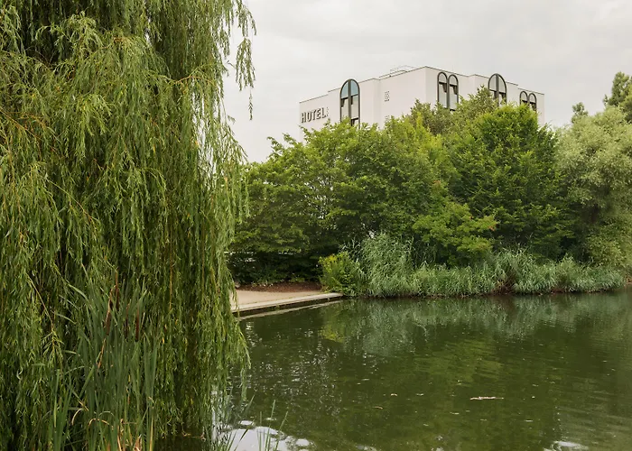 Achat Im Park Hotel 4*